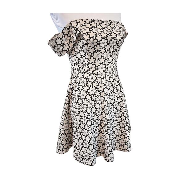 Just Me Off Shoulder Fit Flare Dress M Y2K 90s Cottagecore Boho Floral Knit Chic - Picture 5 of 14